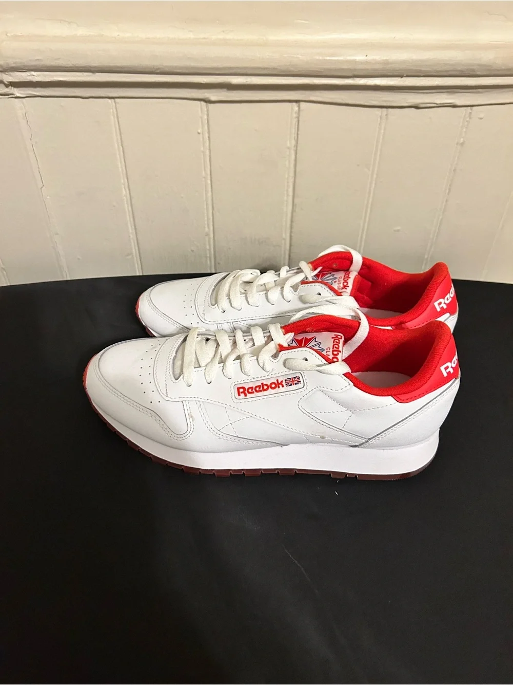 Reebok Classic Leather White Instinctive Red Retro Sneakers/Men’s 7.5